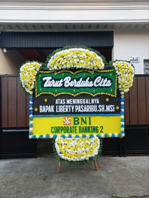 Papan Bunga Duka di Tampuna