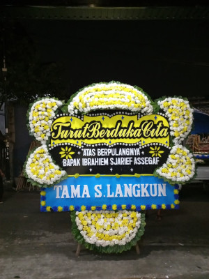 Papan Bunga Duka di Tampuna
